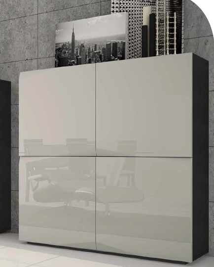 Brenda Highboard