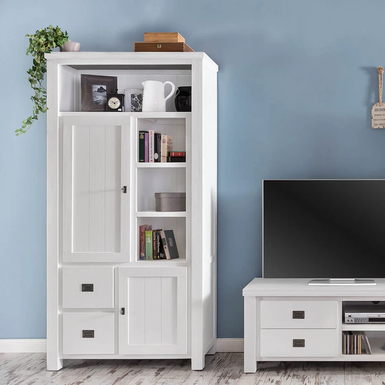 Newcastle Highboard