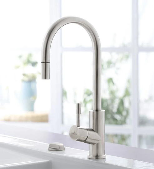 Farmhouse Single Handle Deck Mounted Kitchen Sink Mixer with Spray Wand