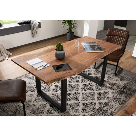 Freeform 3 Dining Table