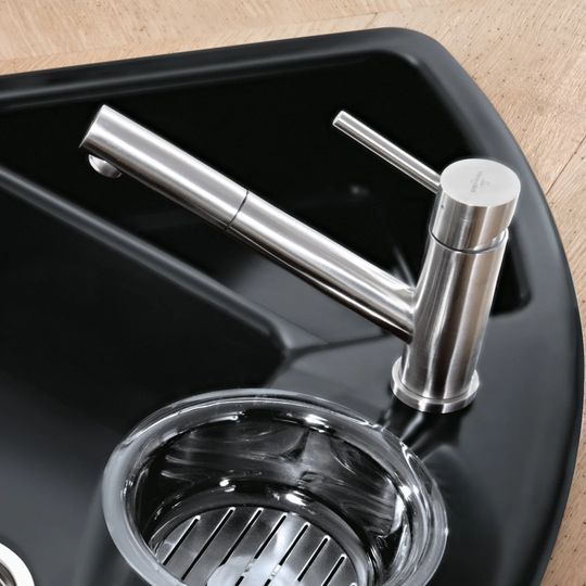Como Single Handle Deck Mounted Kitchen Sink Mixer with Spray Wand