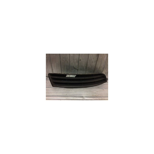 VW Passat B6 2006 - 2010 Driver Side Right Bumper Grille Grill 3C0853666