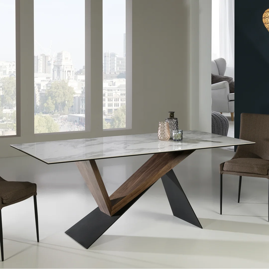 Almere Dining Table