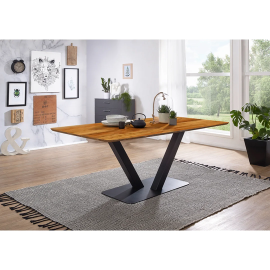 Wincanton Dining Table