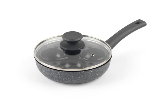 Salter Easypour Egg Pan