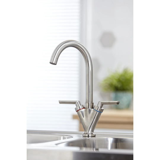 Anchoretta Twin Level Monobloc Tap With Accessories