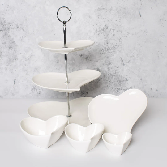 Maxwell & Williams Heart Shaped Cake Stand, Heart Shaped Plates And Dip Dishes Set