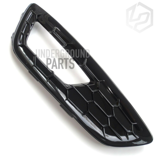 Honeycomb Mesh Front Fog Light Surround Grille Right Drivers Side to fit Ford Focus Mk3 2015 - 2017