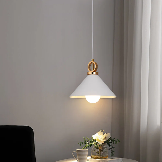 Dezi 1 - Light Cone Pendant