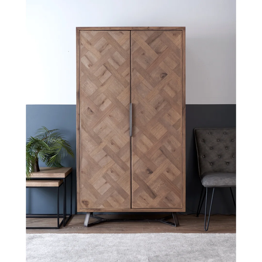 Delinda Bar Cabinet