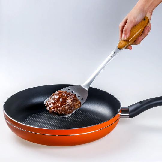 Deiss Pro Metal Spatula with Comfortable Wooden Handle