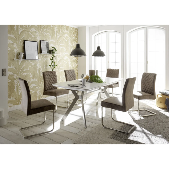 Djokpe Extendable Dining Table