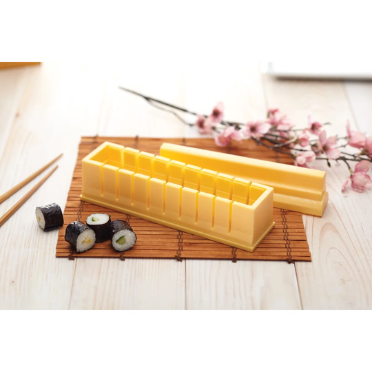 KitchenCraft World of Flavours Bamboo Steamers, Sushi Maker and Chopsticks Set