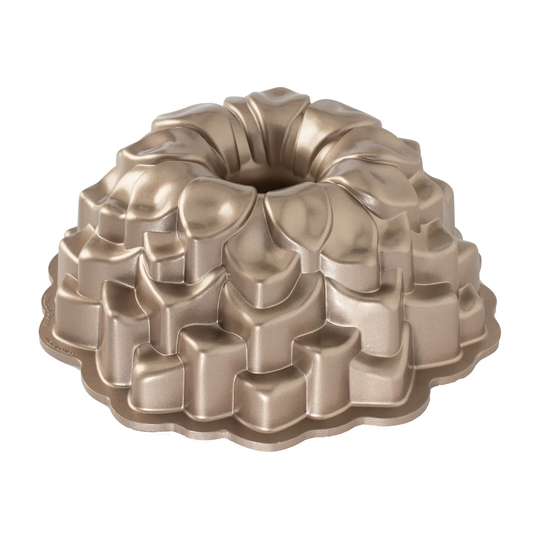 Nordic Ware Nordic Ware blossom bundt baking tin 2.4 L