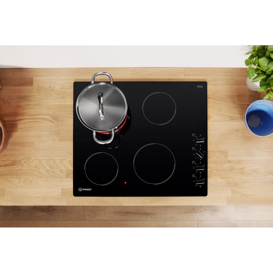 Indesit RI860C Ceramic Hob - Black